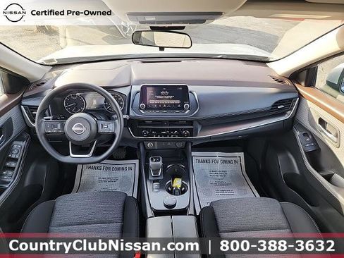 Certified 2023 Nissan Rogue SV image 24