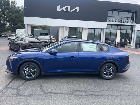 New 2026 Kia K4 FWD image 2