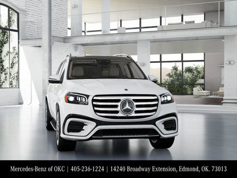 Used 2026 Mercedes-Benz GLS 450 GLS 450 image 8