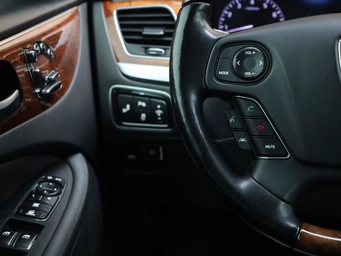 Used 2015 Hyundai Equus Signature RWD image 32