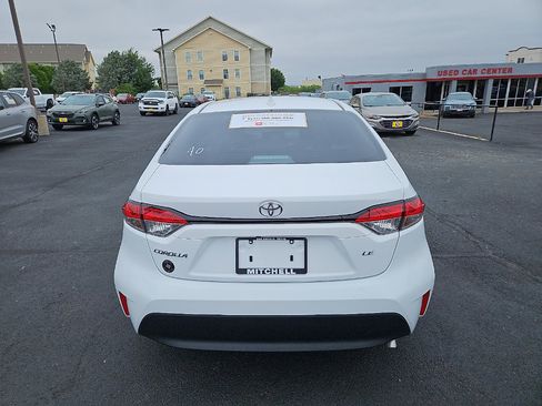 Certified 2026 Toyota Corolla LE FWD image 4