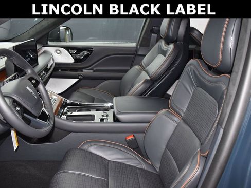 New 2025 Lincoln Aviator Black Label image 10