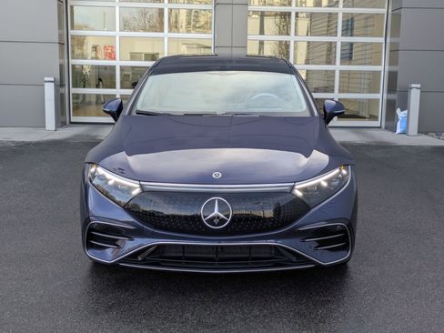 Used 2022 Mercedes-Benz EQS 580 4MATIC Sedan image 9