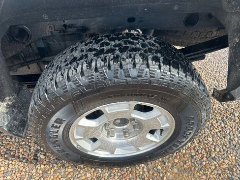 Used 2019 Chevrolet Silverado 1500 LT AWD/4WD image 42