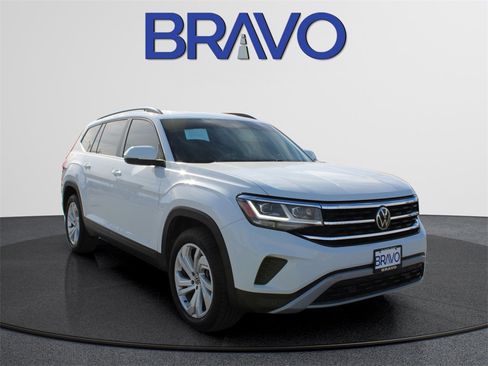 Used 2021 Volkswagen Atlas SE image 3