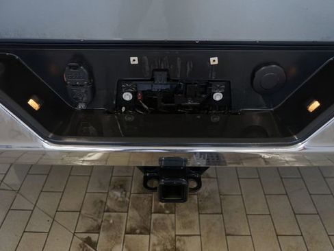 Used 2023 Chevrolet Silverado 1500 LT image 14