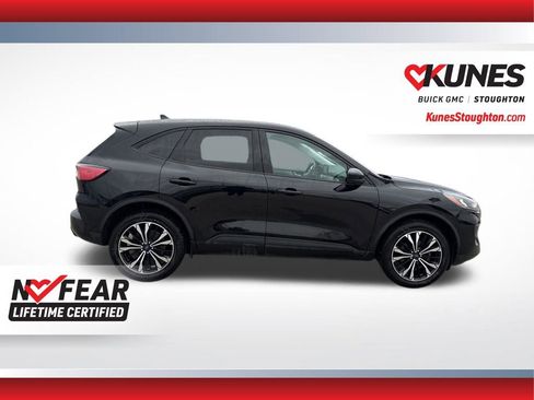 Used 2021 Ford Escape SE w/ SE Sport Appearance Package image 13