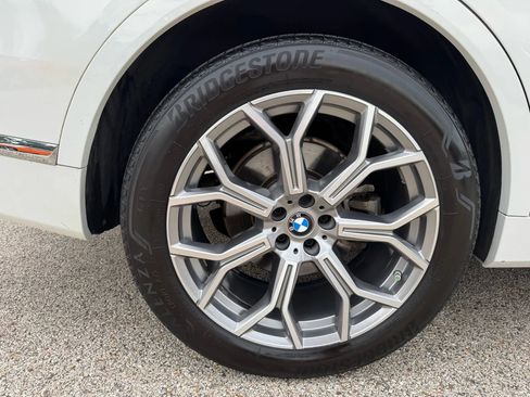 Used 2021 BMW X7 xDrive40i w/ Premium Package image 15