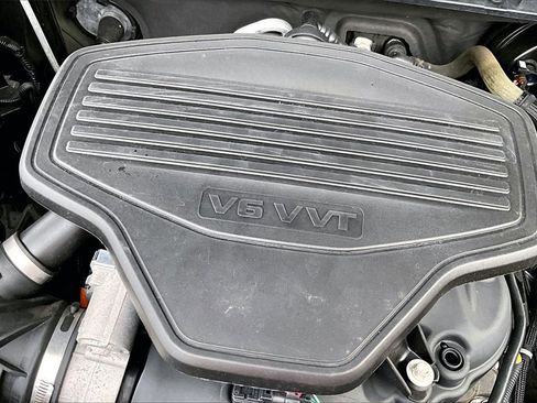 Used 2019 GMC Acadia SLT image 27