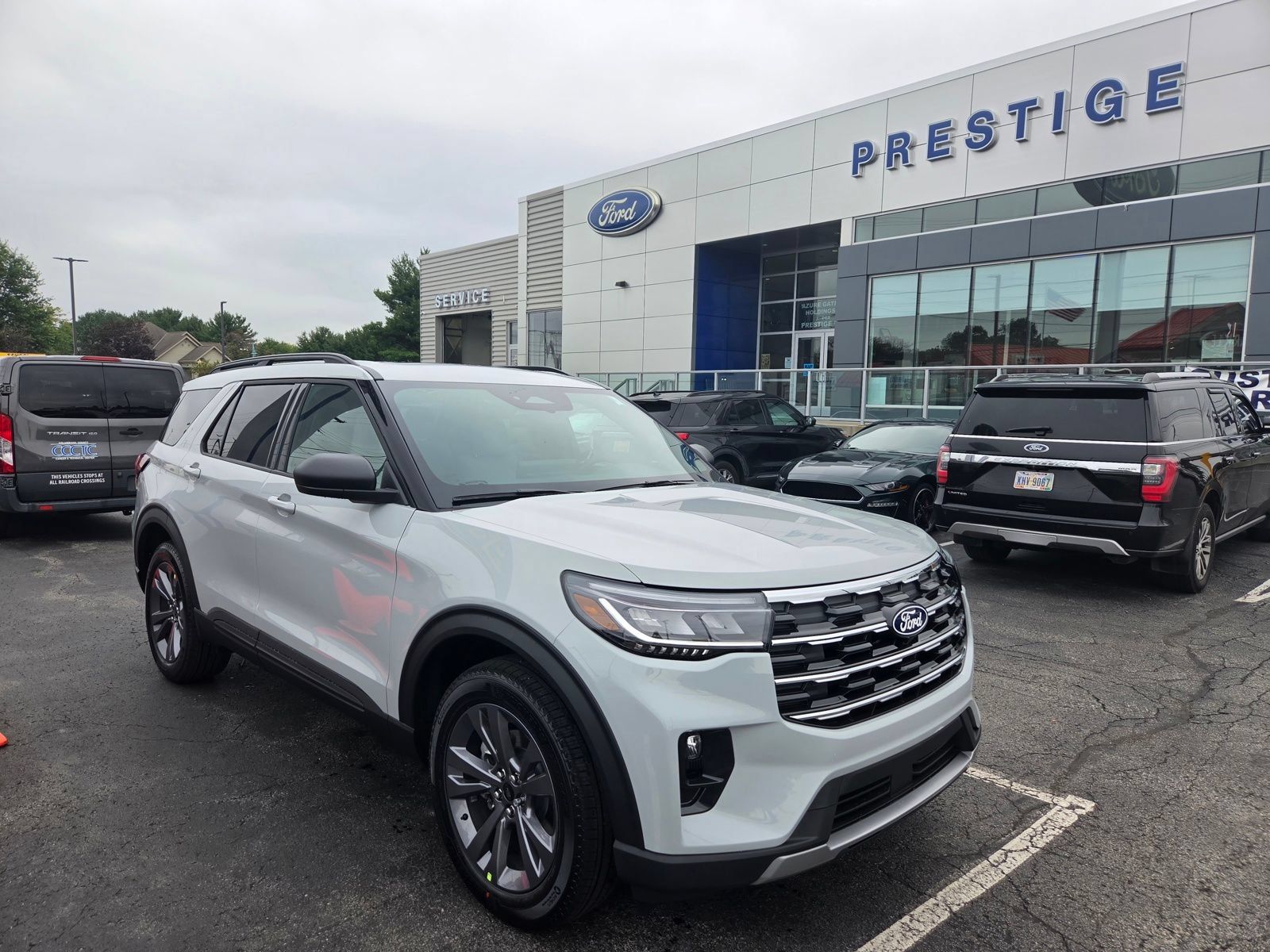 New 2027 Ford Explorer Active w/ Active Comfort Package AWD/4WD image 1