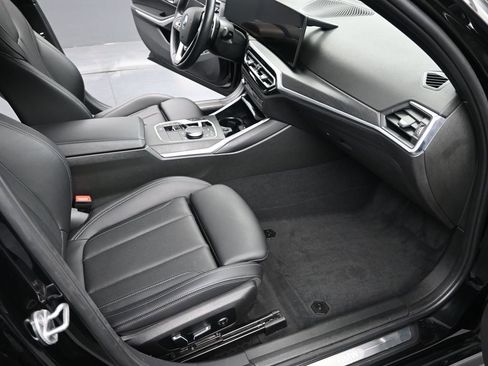 Used 2024 BMW 330e xDrive image 18