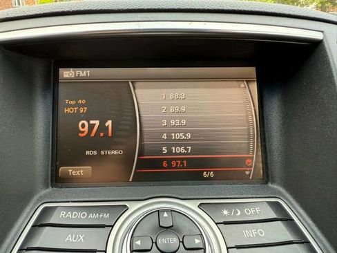 Used 2012 INFINITI G37 x w/ Premium Pkg image 19