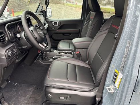 New 2026 Jeep Wrangler Unlimited Rubicon image 14