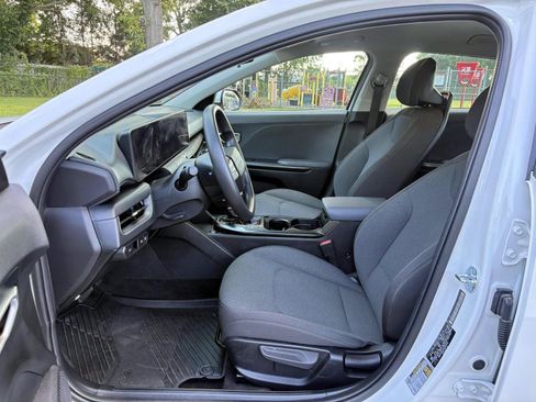 Certified 2025 Kia K4 FWD image 20