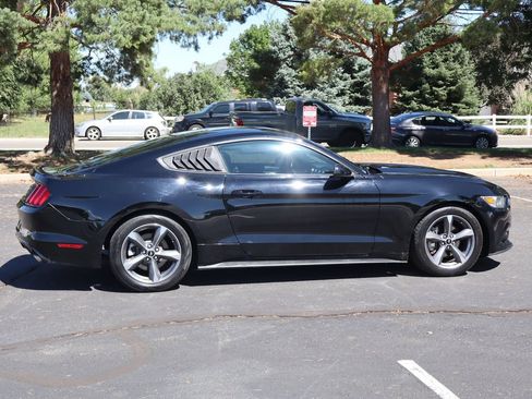 Used 2016 Ford Mustang Coupe w/ Equipment Group 051A RWD image 4
