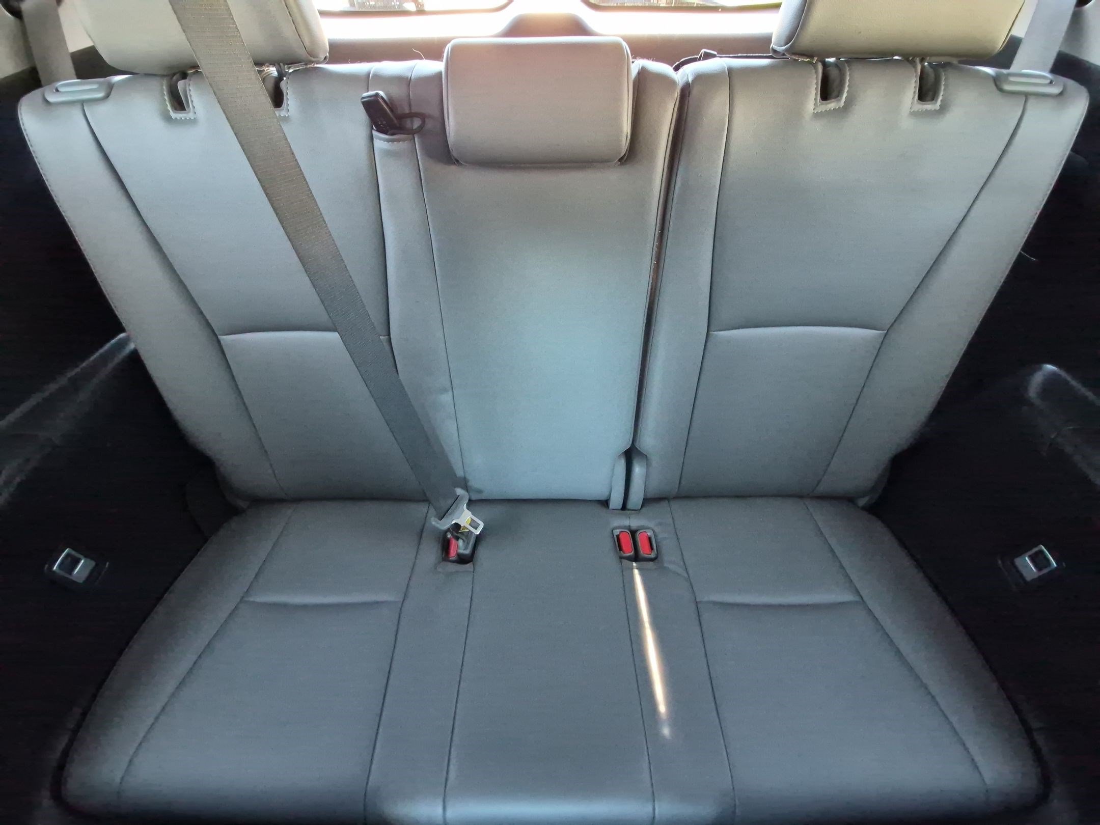 Used 2021 Toyota Highlander Limited FWD image 33