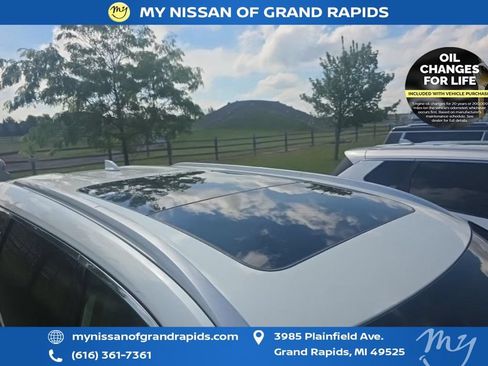 Used 2023 Nissan Rogue SL w/ SL Premium Package AWD/4WD image 6