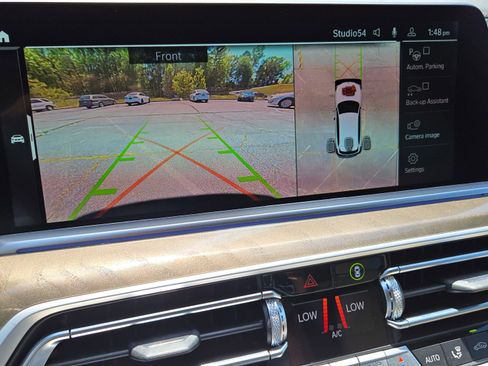 Used 2022 BMW X5 xDrive40i w/ M Sport Package image 25