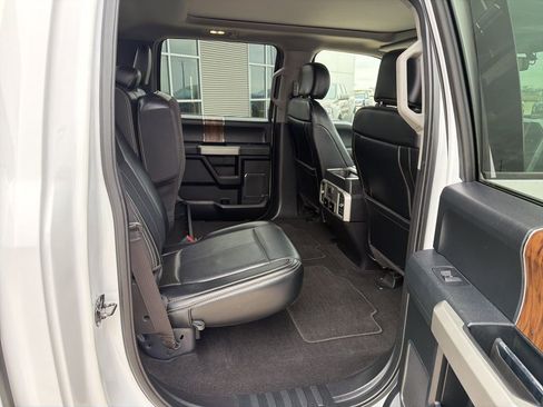 Used 2019 Ford F150 Lariat w/ Equipment Group 502A Luxury image 29