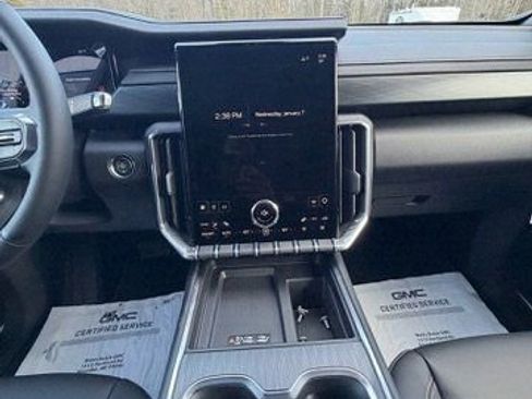 New 2026 GMC Acadia Elevation w/ Elevation Premium Package image 17