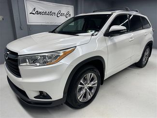 Used 2014 Toyota Highlander XLE image 1