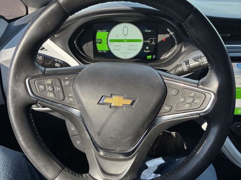 Used 2021 Chevrolet Bolt LT image 5