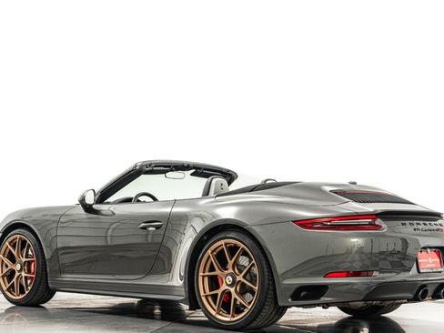 Used 2019 Porsche 911 Cabriolet image 36