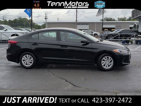 Used 2018 Hyundai Elantra SE FWD image 4