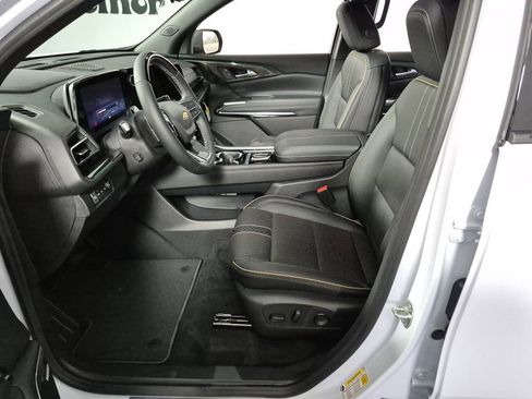 New 2026 Chevrolet Traverse High Country image 9