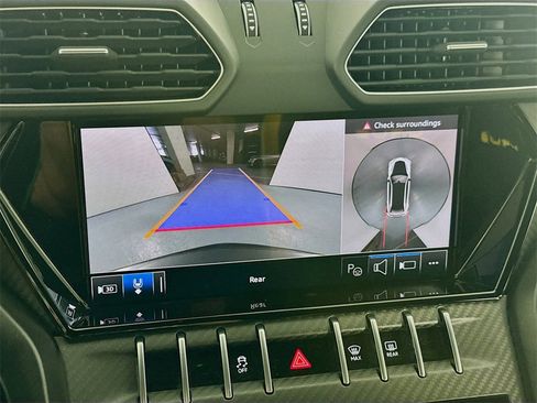 Used 2024 Lamborghini Urus Performante image 14