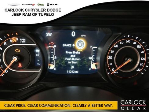 Used 2025 Jeep Wrangler Sport image 13