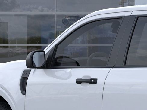 New 2025 Ford Maverick XL image 23