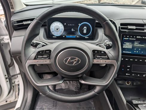 Used 2022 Hyundai Tucson Limited AWD/4WD image 16