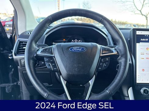 Used 2024 Ford Edge SEL image 17