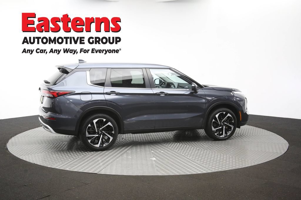 Used 2024 Mitsubishi Outlander SE AWD/4WD image 46