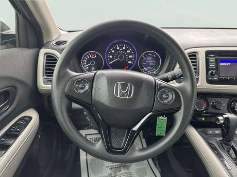 Used 2019 Honda HR-V LX image 12