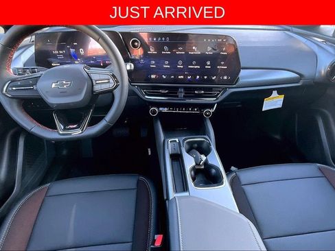 New 2026 Chevrolet Equinox EV RS FWD image 2