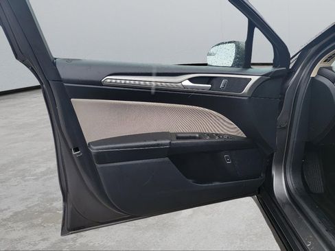 Used 2017 Ford Fusion S image 9