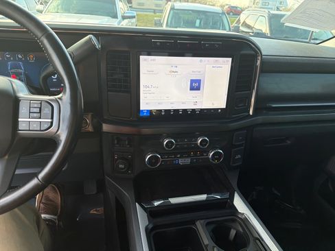 Used 2023 Ford F350 Lariat w/ FX4 Off-Road Package AWD/4WD image 18