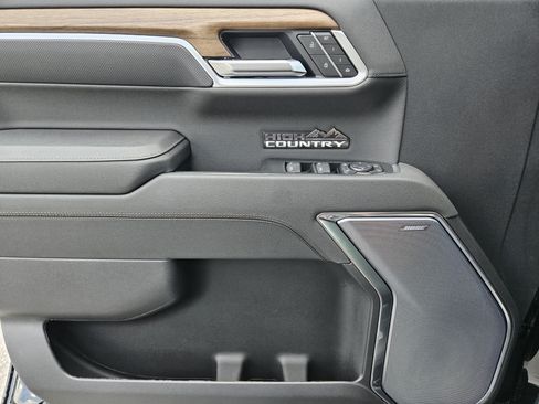 New 2026 Chevrolet Silverado 1500 High Country AWD/4WD image 16