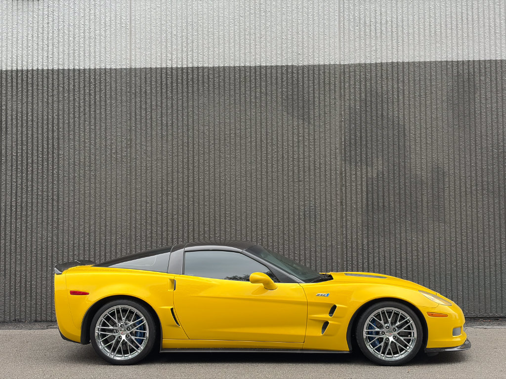 Used 2010 Chevrolet Corvette ZR1 w/ Preferred Equipment Group RWD image 8