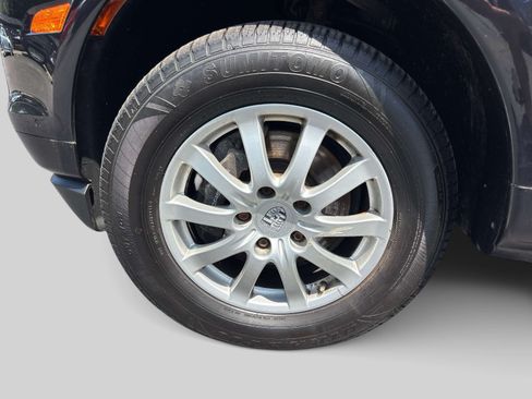 Used 2010 Porsche Cayenne AWD/4WD image 26