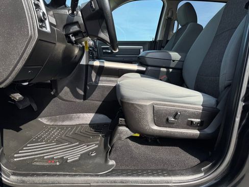 Certified 2019 RAM 1500 Big Horn image 10