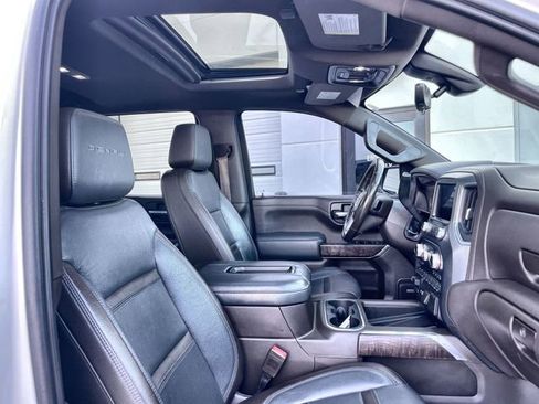 Used 2020 GMC Sierra 1500 Denali w/ Denali Ultimate Package AWD/4WD image 16