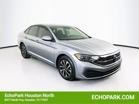 Used 2024 Volkswagen Jetta S image 1