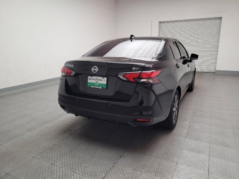 Used 2021 Nissan Versa SV image 7