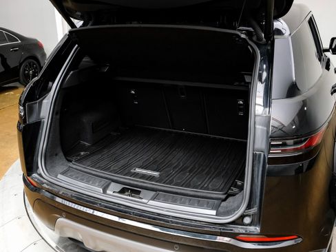 Used 2024 Land Rover Range Rover Evoque S image 54