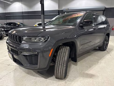New 2026 Jeep Grand Cherokee L Limited w/ Limited Altitude Package image 3