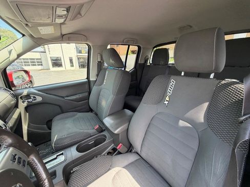 Used 2017 Nissan Frontier PRO-4X w/ Pro-4x Graphics Package AWD/4WD image 29