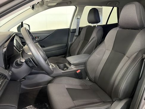 Used 2023 Subaru Outback Premium image 14